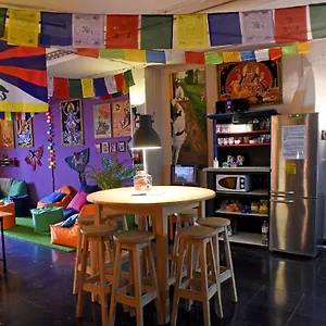 santander-central-hostel.bilbaohotelsspain.com/